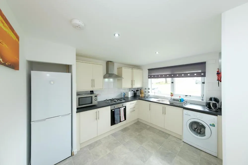 Premier Apt - Bridge View-Rosyth 0*, Rosyth United Kingdom